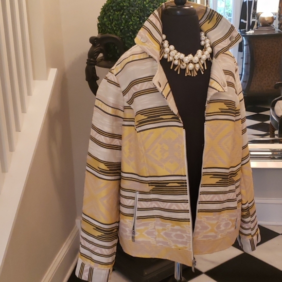 Jacket - Picture 4 of 4